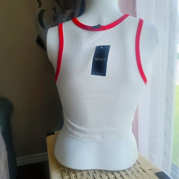 NWT Forever 21 Crop Rainbow Graphic Tank Top Size Small - Picture 6 of 9